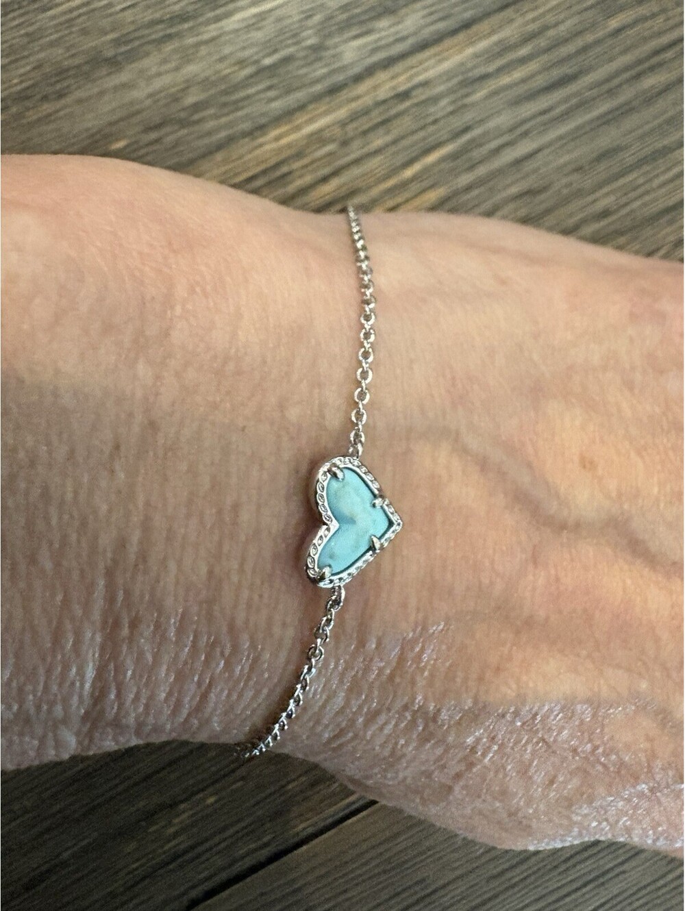 Kendra Scott Ari Heart Bracelet Silvertone   Magnesite Heart 6.5 -7”